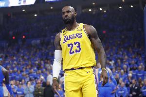NBA马刺vs勇士_NBA马刺vs勇士免费高清直播_NBA马刺vs勇士在线观看入口