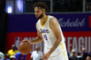 NBA魔术vs76人_NBA魔术vs76人无插件直播_NBA魔术vs76人免费高清观看